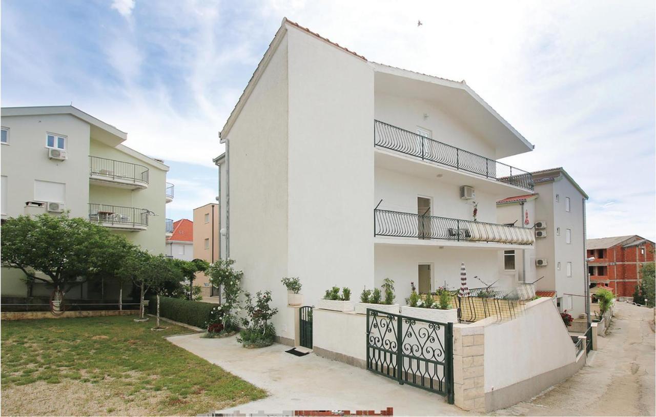 Lovely Apartment In Omis With Kitchenette المظهر الخارجي الصورة